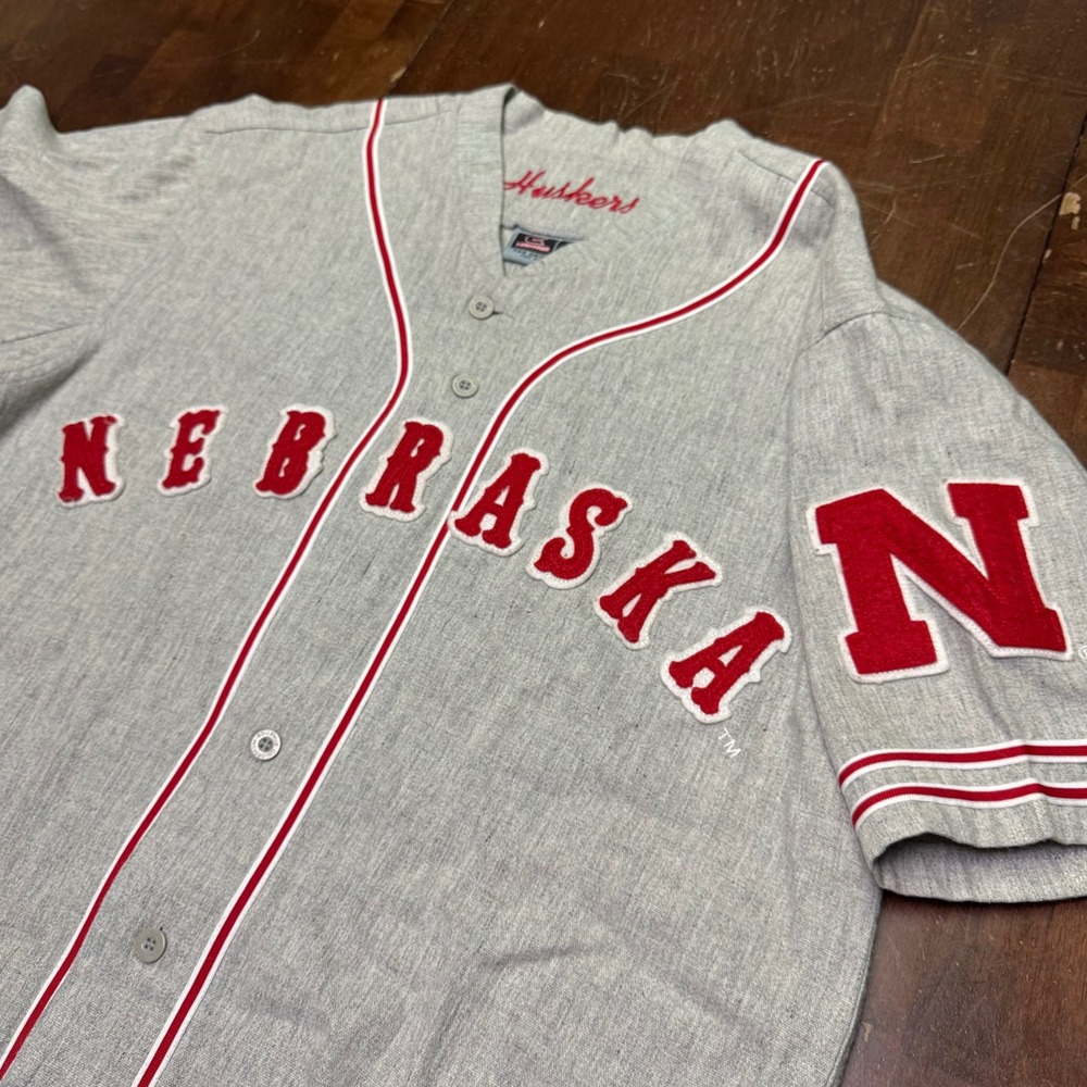 Colosseum Nebraska Huskers Baseball Jersey Mens L Gray Wool Blend Button Up 30
